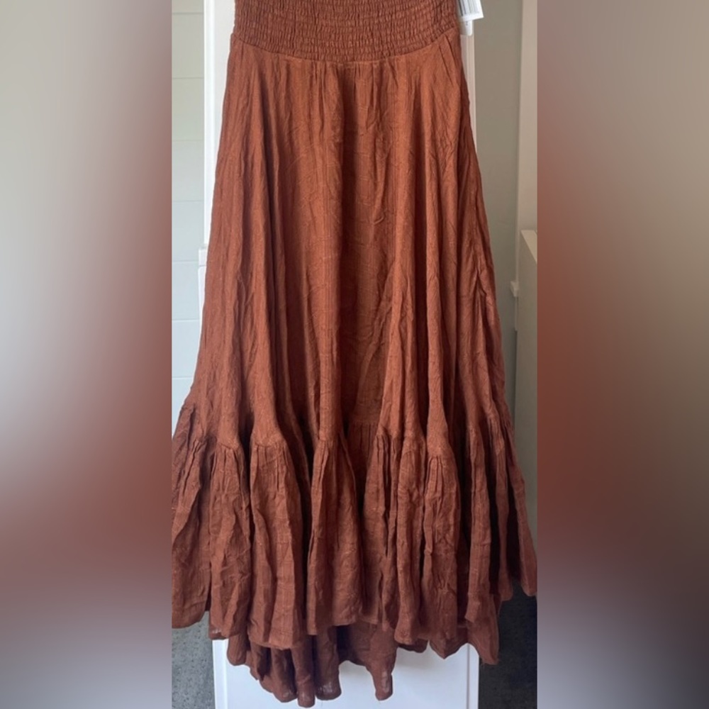 L *Space Cora Skirt in coffee. Size small.